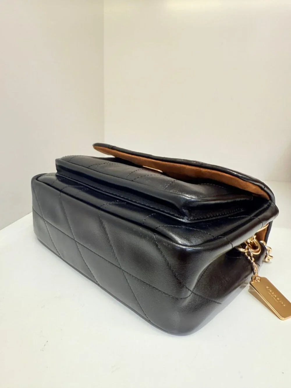 coach Elodie Crossbody Bag 18 With Quilting ceu14